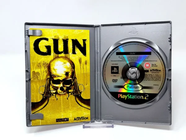 Interior del juego Gun (ESP) (Platinum) para PlayStation 2 con disco y manual