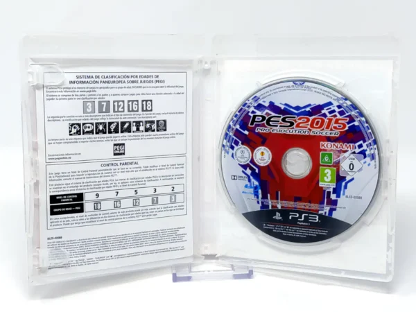 Interior del juego PES 2015: Pro Evolution Soccer (ESP) (Essentials) para PlayStation 3 con disco y manual