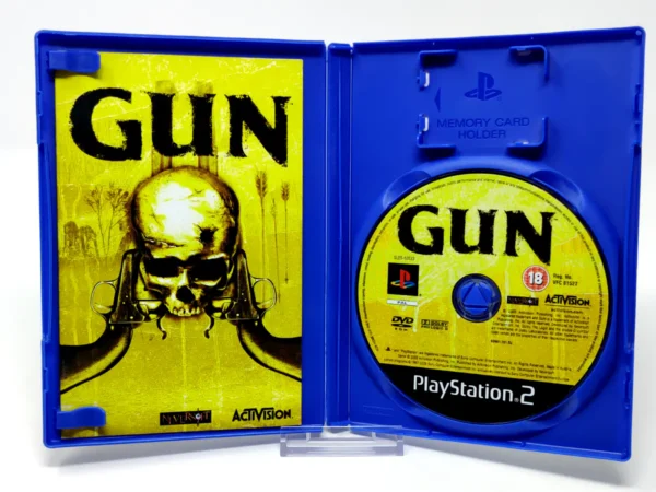 Interior del juego Gun (ESP) para PlayStation 2 con disco y manual