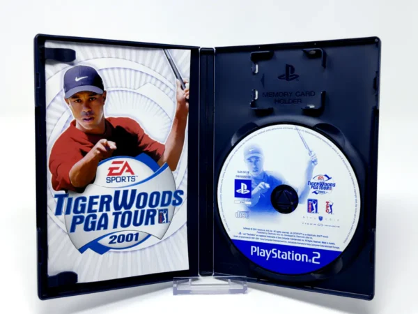 Interior del juego Tiger Woods PGA Tour 2001 (FRA) para PlayStation 2 con disco y manual