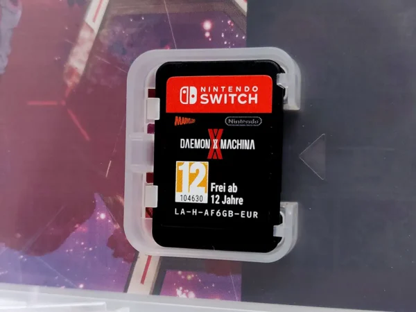 Lateral de la caja de Daemon X Machina (ESP) para Nintendo Switch