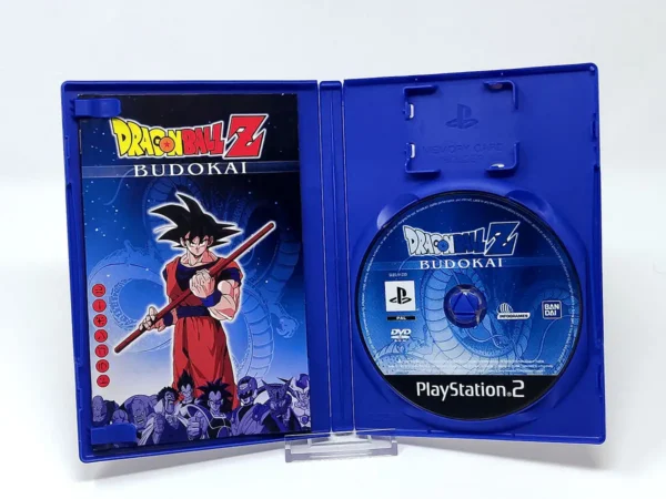 Interior del juego Dragon Ball Z: Budokai (ESP) para PlayStation 2 con disco y manual