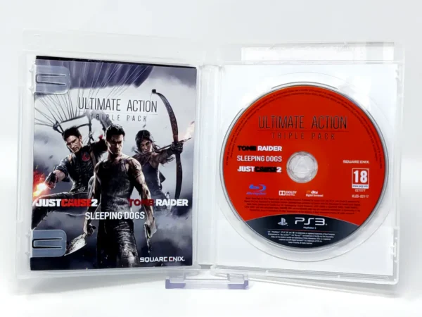 Interior del juego Ultimate Action Triple Pack (POR) para PlayStation 3 con disco y manual