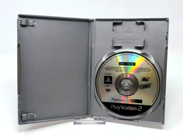 Interior del juego SSX Tricky (UK) (Platinum) (Rebajado) para PlayStation 2 con disco y manual