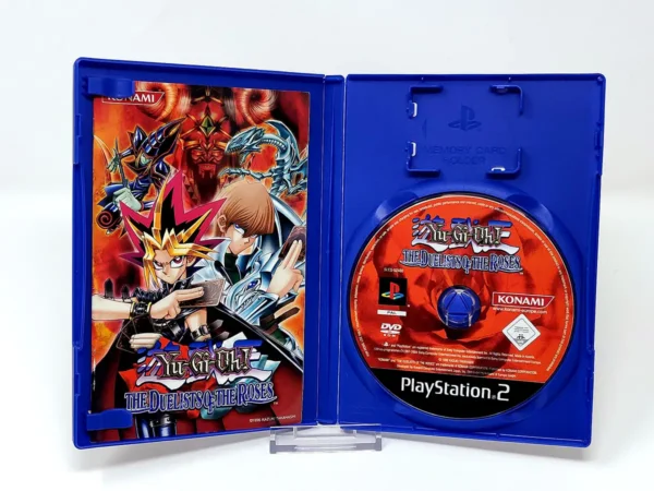 Interior del juego Yu-Gi-Oh! The Duelists of the Roses (ESP) para PlayStation 2 con disco y manual