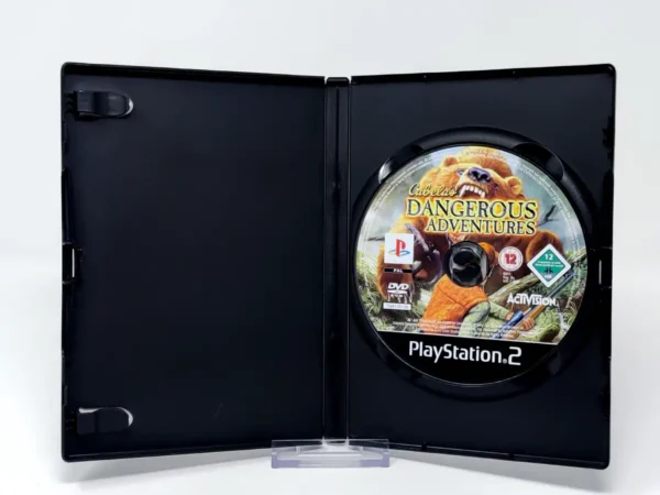 Interior del juego Cabela's Dangerous Adventures (ESP) (Rebajado) para PlayStation 2 con disco y manual