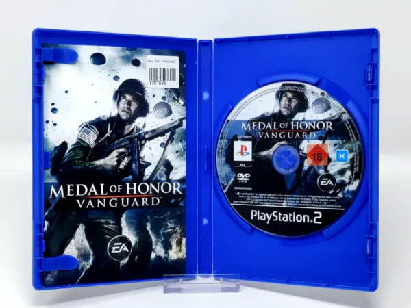 Interior del juego Medal of Honor: Vanguard (ITA) (Rebajado) para PlayStation 2 con disco y manual