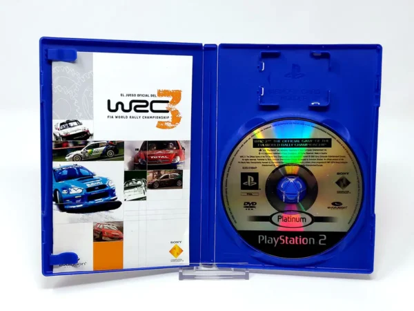 Interior del juego WRC 3: El Juego Oficial del FIA World Rally Championship (ESP) (Platinum) para PlayStation 2 con disco y manual
