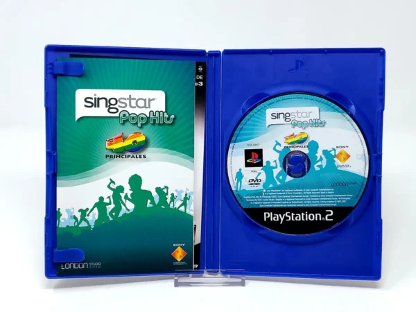 Interior del juego SingStar Pop Hits: 40 Principales (ESP) para PlayStation 2 con disco y manual