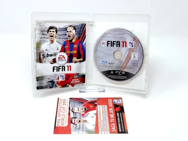 Interior del juego FIFA 11 (ESP) para PlayStation 3 con disco y manual