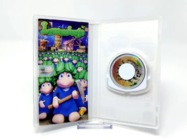Interior del juego Lemmings (ESP) (Essentials) para PSP con disco y manual