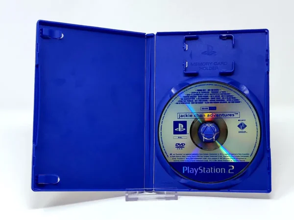 Interior del juego Jackie Chan Adventures (ESP) (Promo) para PlayStation 2 con disco y manual