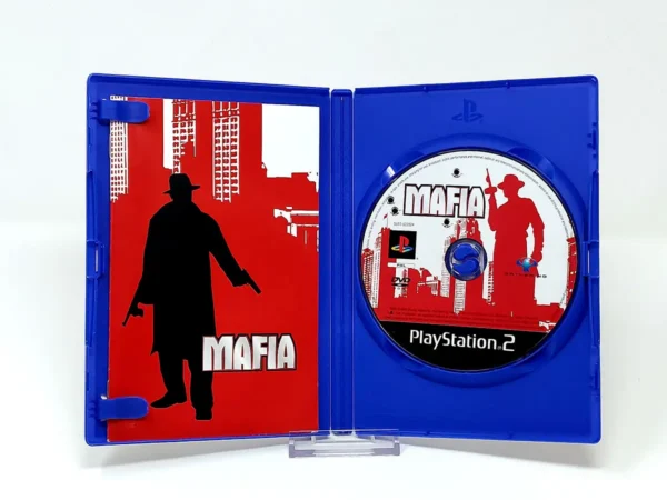 Interior del juego Mafia (ITA) para PlayStation 2 con disco y manual