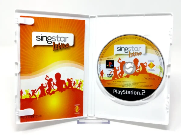Interior del juego SingStar Latino (ESP) para PlayStation 2 con disco y manual