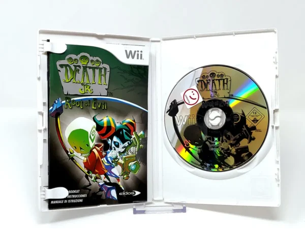 Interior del juego Death Jr.: Root of Evil (ESP) para Nintendo Wii con disco y manual