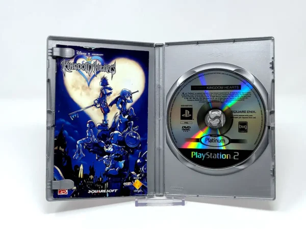 Interior del juego Kingdom Hearts (ESP) (Platinum) para PlayStation 2 con disco y manual