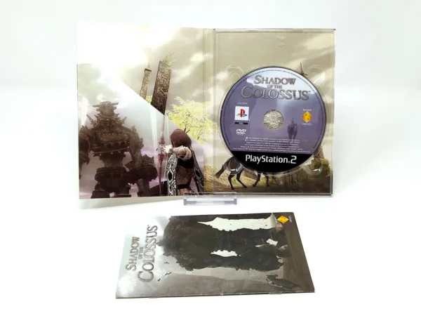 Interior del juego Shadow of the Colossus (Edición Limitada) (ESP) (Rebajada) para PlayStation 2 con disco y manual