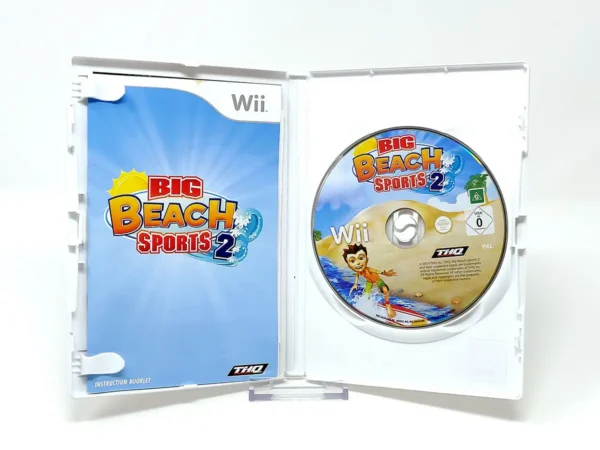 Interior del juego Big Beach Sports 2 (UK) para Nintendo Wii con disco y manual