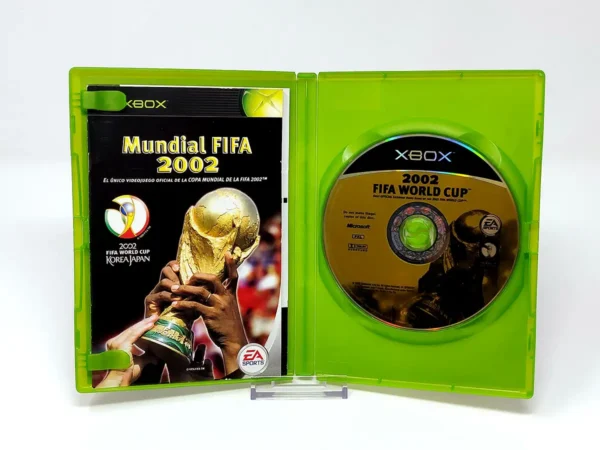 Interior del juego Mundial FIFA 2002 (ESP) para XBOX con disco y manual