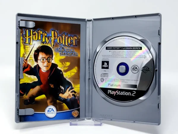 Interior del juego Harry Potter y la Cámara Secreta (ESP) (Platinum) para PlayStation 2 con disco y manual