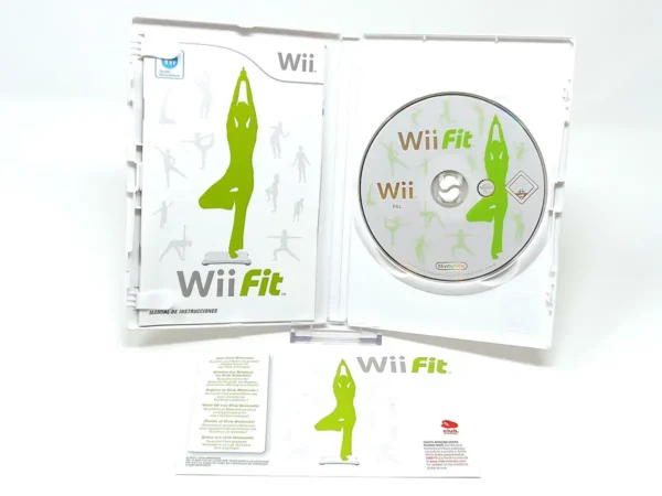 Interior del juego Wii Fit (ESP) para Nintendo Wii con disco y manual