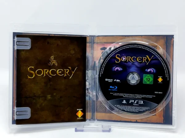 Interior del juego Sorcery (ESP) para PlayStation 3 con disco y manual