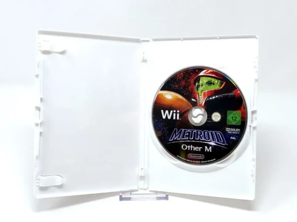 Interior del juego Metroid: Other M (ESP) (Rebajado) para Nintendo Wii con disco y manual