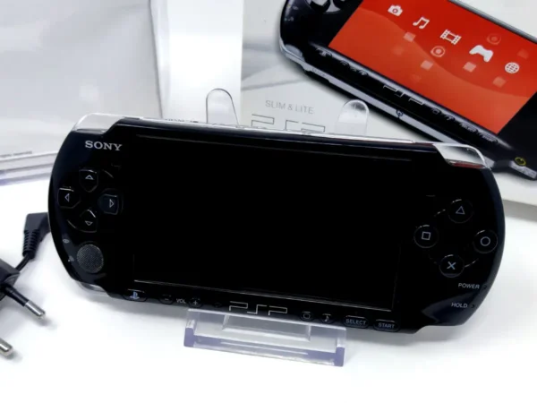 PSP Slim & Lite 3000 Negra (Consola) (Completa) para PSP, edición PAL, de segunda mano