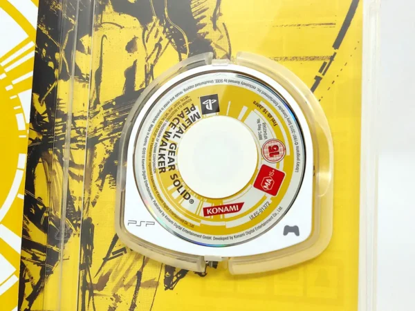 Lateral de la caja de Metal Gear Solid: Peace Walker (ESP) para PSP