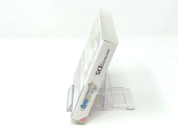 Interior del juego Scribblenauts (ESP) para Nintendo DS con disco y manual