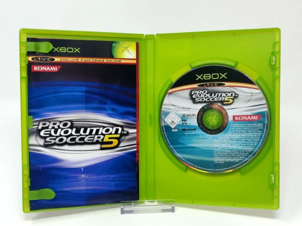 Interior del juego Pro Evolution Soccer 5 (ESP) para XBOX con disco y manual