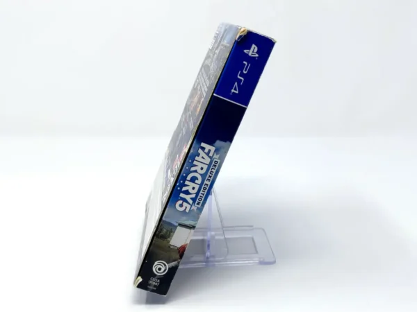 Interior del juego Far Cry 5 (Deluxe Edition) (ESP) para PlayStation 4 con disco y manual