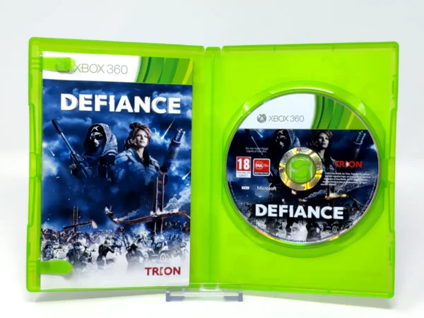 Interior del juego Defiance (Edición Definitiva) (ESP) para XBOX 360 con disco y manual