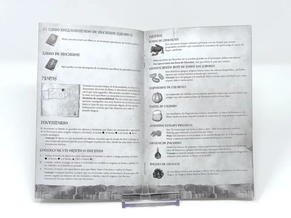 Interior del juego Harry Potter y la Piedra Filosofal (ESP) (Manual) para PlayStation 2 con disco y manual