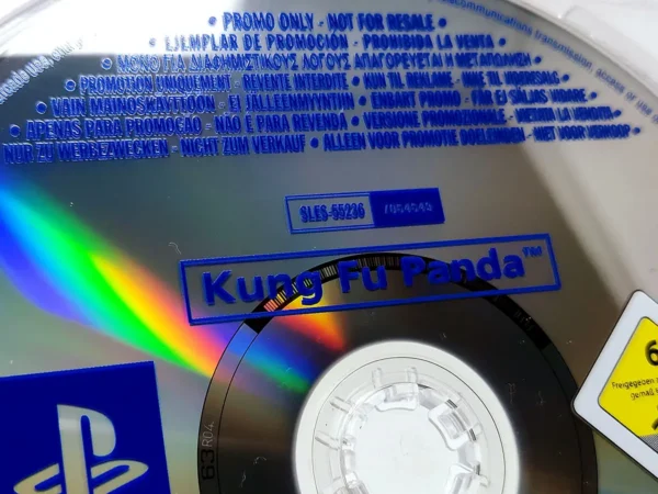 Interior del juego Kung Fu Panda: El Videojuego (ESP) (Promo) para PlayStation 2 con disco y manual