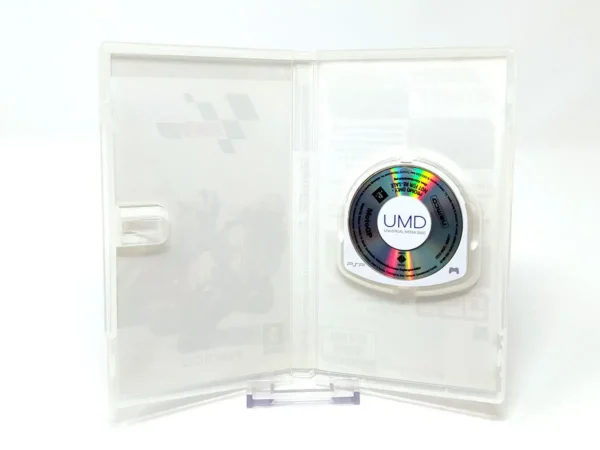 Interior del juego MotoGP (ESP) (Promo) para PSP con disco y manual