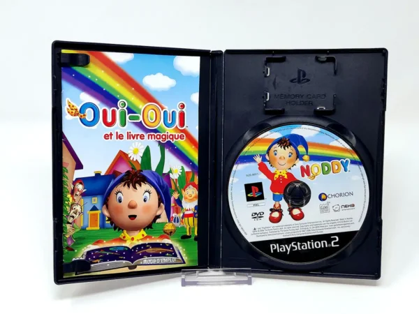 Interior del juego Oui-Oui Et Le Livre Magique (FRA) para PlayStation 2 con disco y manual