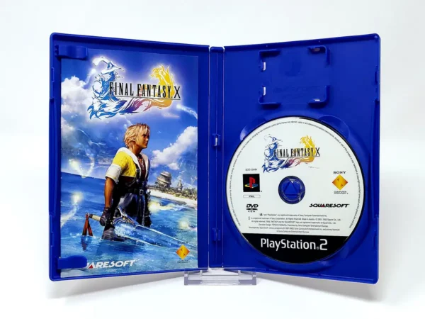 Interior del juego Final Fantasy X (ESP) para PlayStation 2 con disco y manual