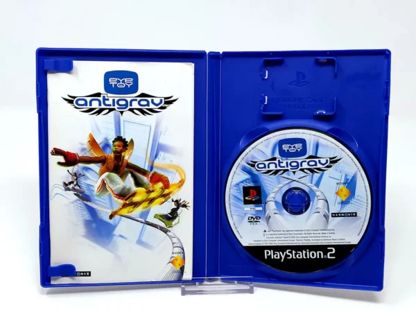 Interior del juego EyeToy: Antigrav (ESP) para PlayStation 2 con disco y manual