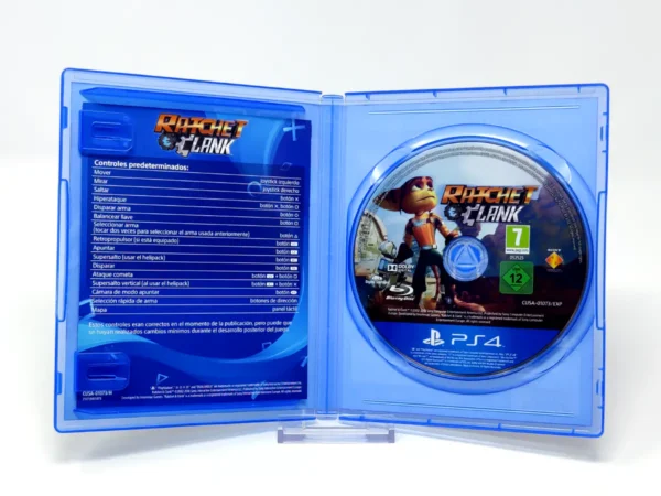 Interior del juego Ratchet & Clank (ESP) (PS Hits) para PlayStation 4 con disco y manual