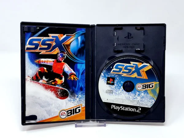 Interior del juego SSX (ESP) para PlayStation 2 con disco y manual