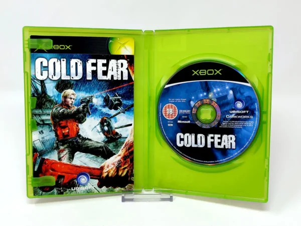 Interior del juego Cold Fear (ESP) para XBOX con disco y manual