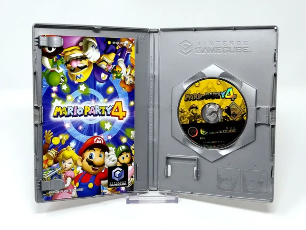 Interior del juego Mario Party 4 (ESP) (Player's Choice) para Nintendo GameCube con disco y manual
