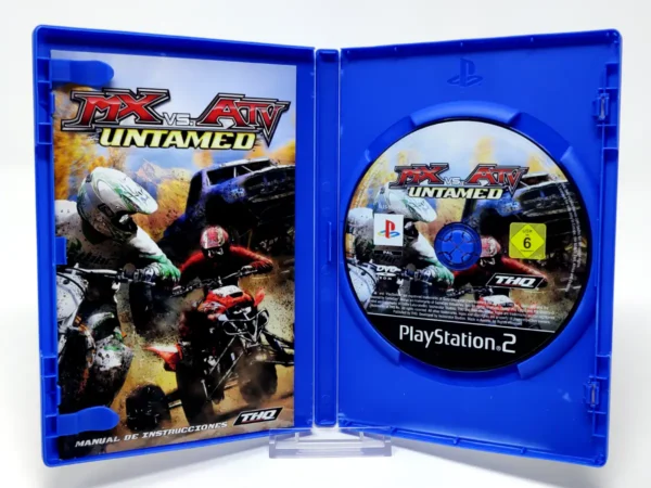 Interior del juego MX vs. ATV Untamed (ESP) para PlayStation 2 con disco y manual