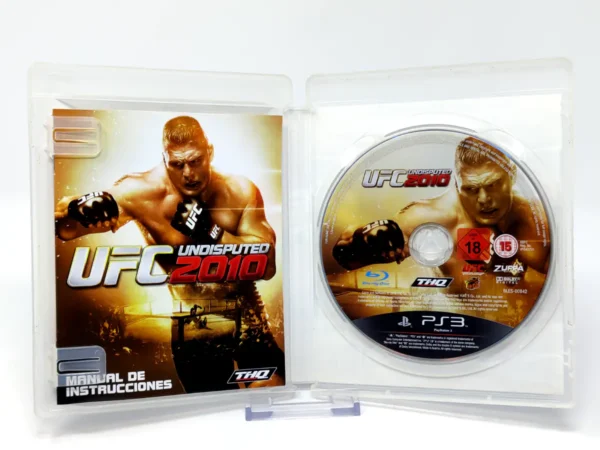Interior del juego UFC Undisputed 2010 (ESP) para PlayStation 3 con disco y manual