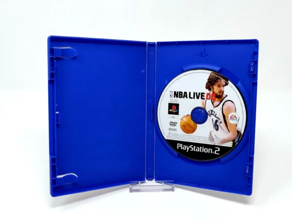 Interior del juego NBA Live 08 (ESP) (Rebajado) para PlayStation 2 con disco y manual