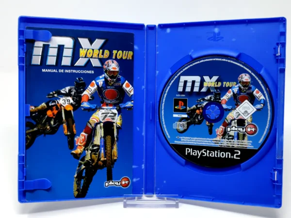 Interior del juego MX World Tour (ESP) para PlayStation 2 con disco y manual