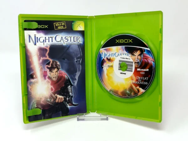 Interior del juego Night Caster: Triunfo sobre las Tinieblas (ESP) para XBOX con disco y manual