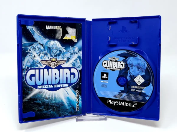 Interior del juego Gunbird Special Edition (ITA) para PlayStation 2 con disco y manual