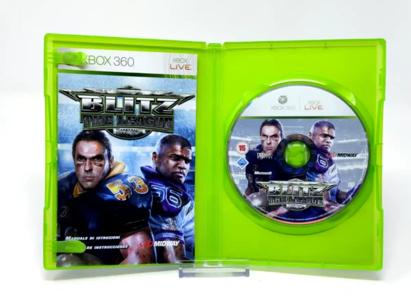Interior del juego Blitz: The League (ESP) para XBOX 360 con disco y manual